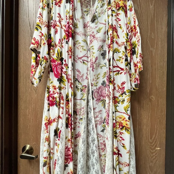 Lightweight jacket Kimono boho floral pattern with lace inserts - Picture 7 of 7